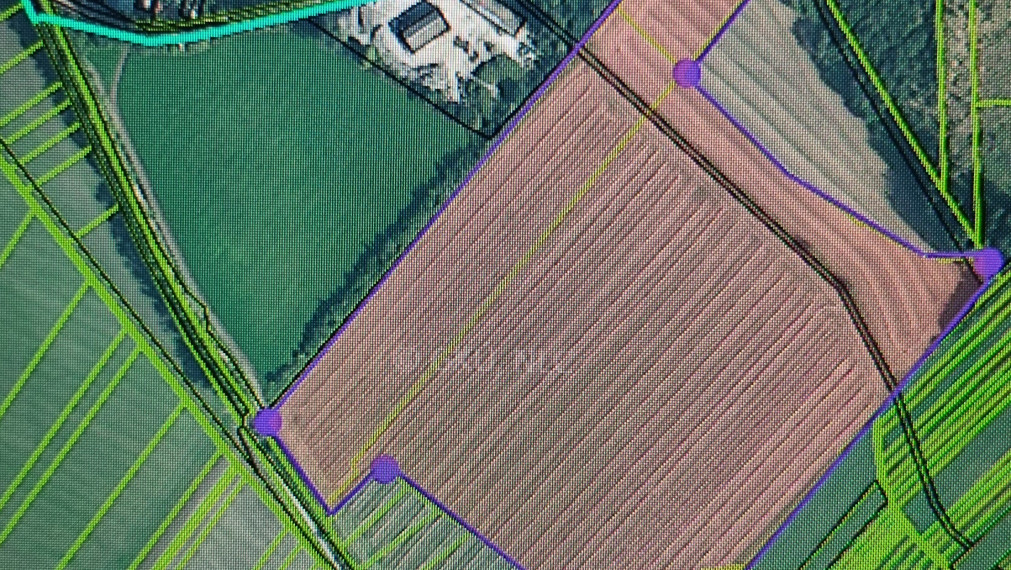 Stavebný pozemok 93 366 m2 na služby a obytnú funkciu Martin