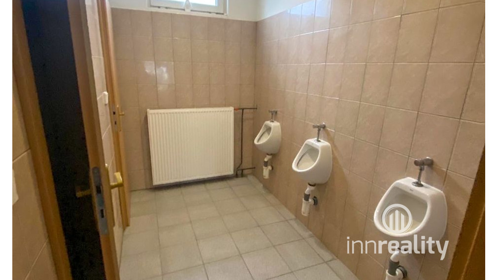 PRENÁJOM  Obchodný priestor 420 m2 vhodný na služby