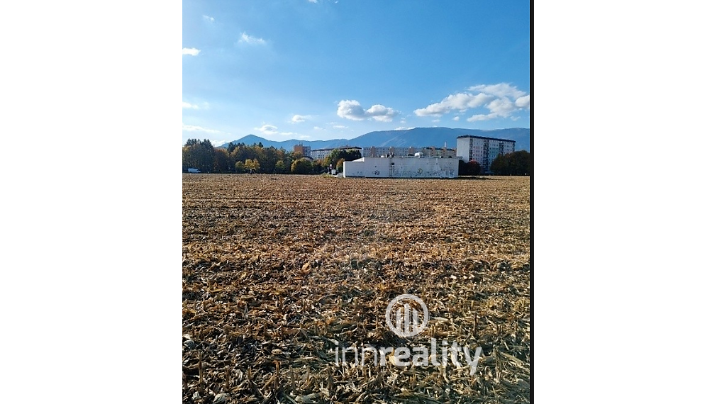 Stavebný pozemok Martin - Ľadoveň 7417 m2 pre hromadnú alebo IBV výstavbu