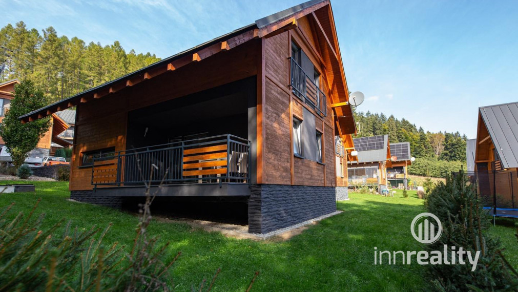 PREDAJ Chata na pozemku 390 m2 plne zariadená Martin - pod lanovkou