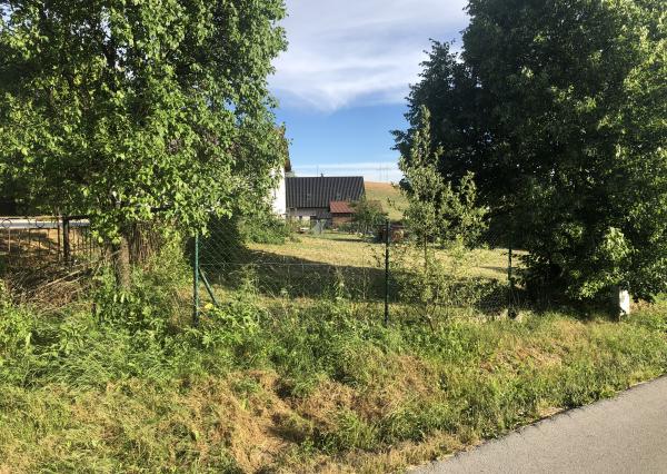 Stavebný pozemok Laskár 580 m2 s projektom RD a stavebným povolením