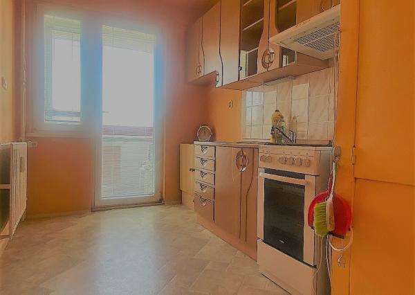 PREDAJ 2-izbový byt s balkónom 51m2 Martin - Košúty