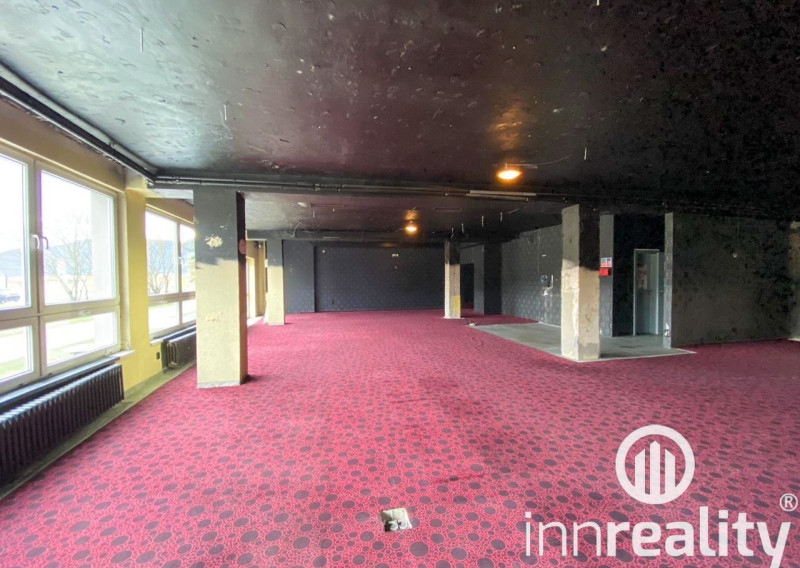PRENÁJOM  Obchodný priestor 420 m2 vhodný na služby